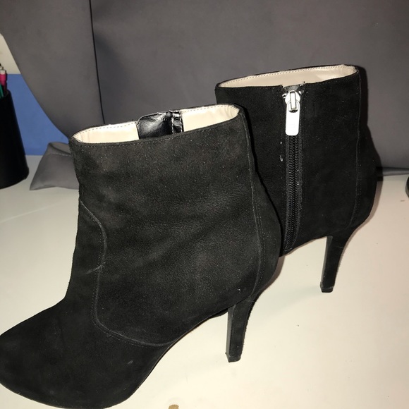 Rockport Shoes - Cute Black Suede Boot Heels